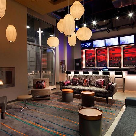 Aloft Long Island City-Manhattan View New York City Exterior photo