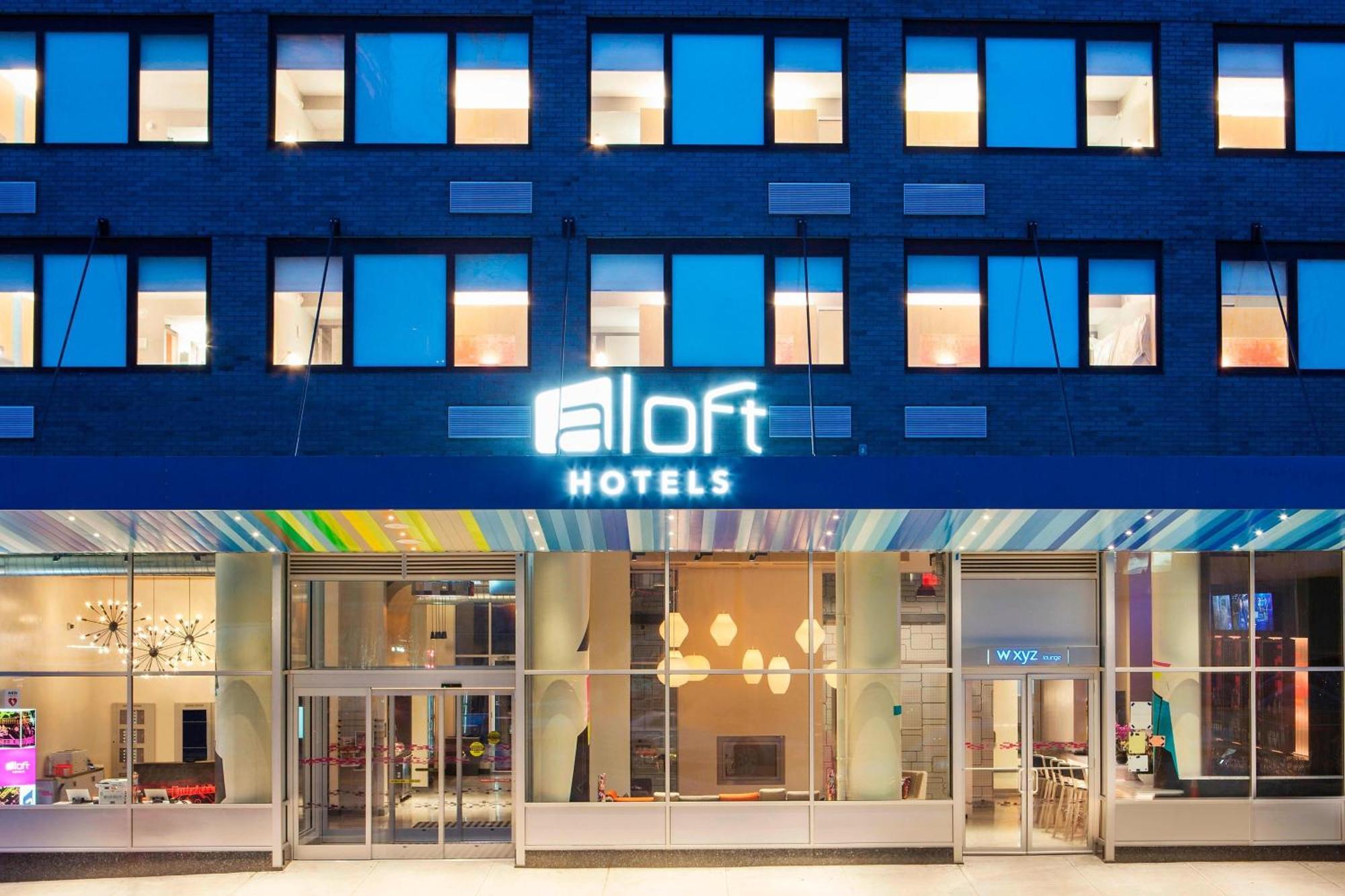 Aloft Long Island City-Manhattan View Hotel New York City Exterior photo